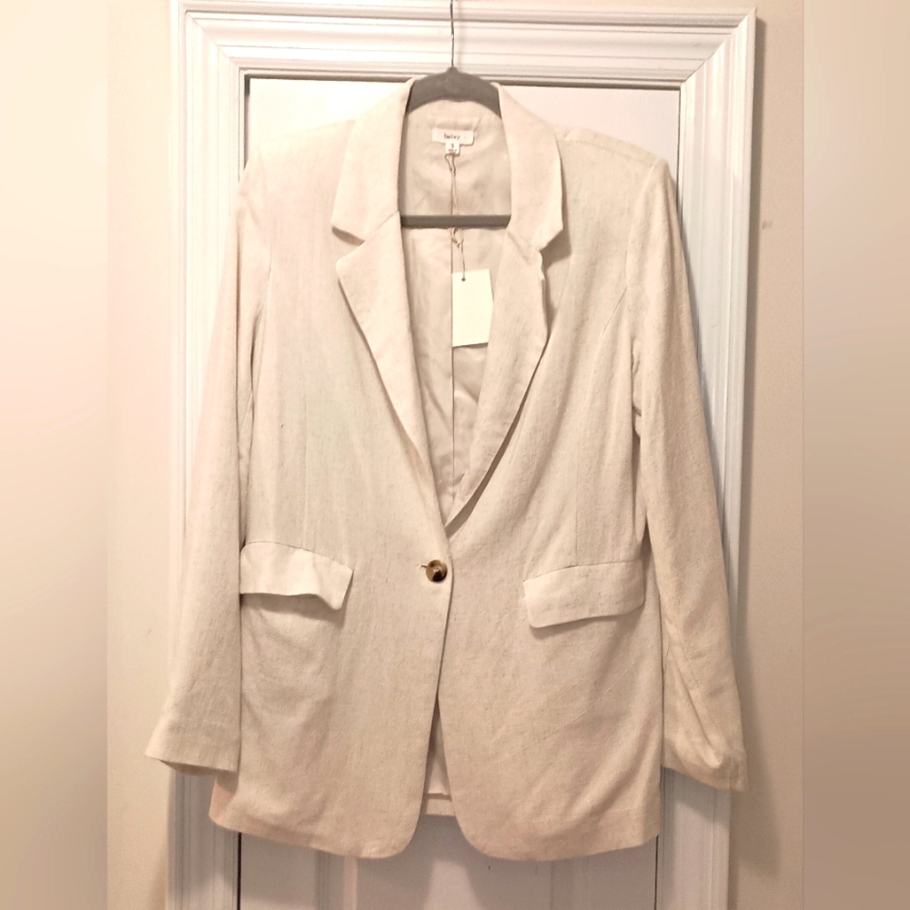 Beivy Brand Linen Cream Blazer Size Small New With Tags
